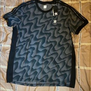 Adidas Shirt XL